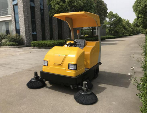 洗地車充電的5點注意事項