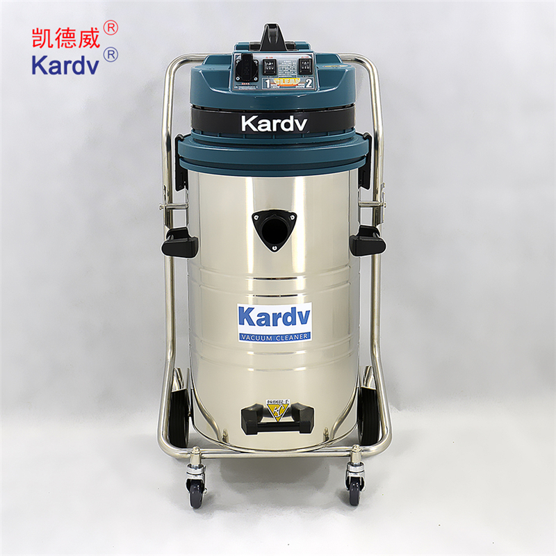 河南塵推車:使用駕駛式塵推車時(shí)需要注意的幾個(gè)事項(xiàng)